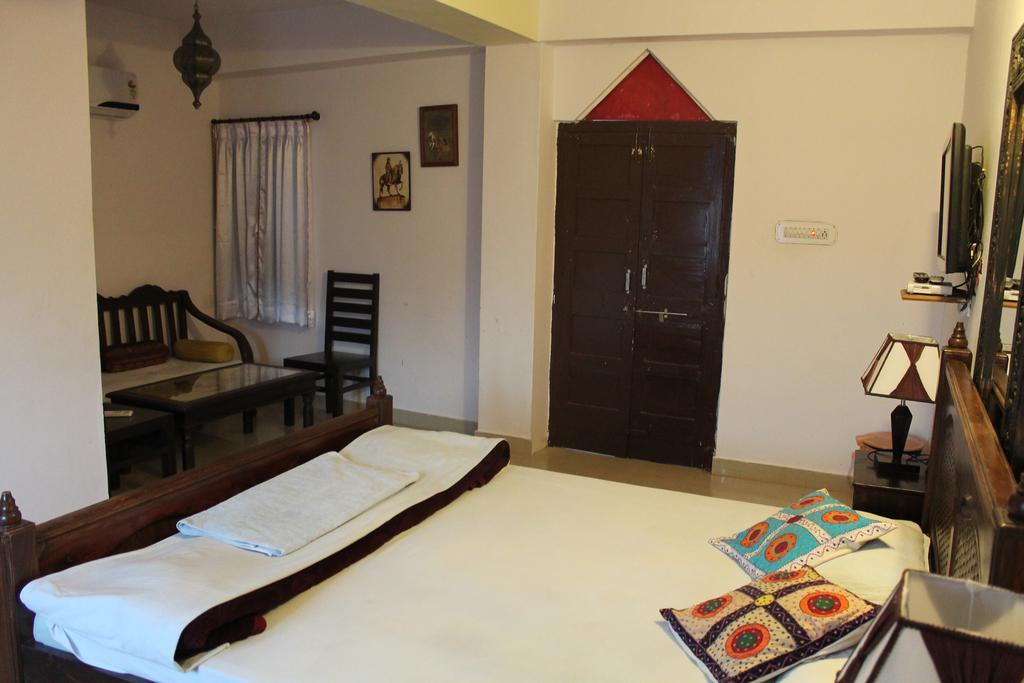 Kesar Heritage Guest House จ๊อดปูร์ ภายนอก รูปภาพ