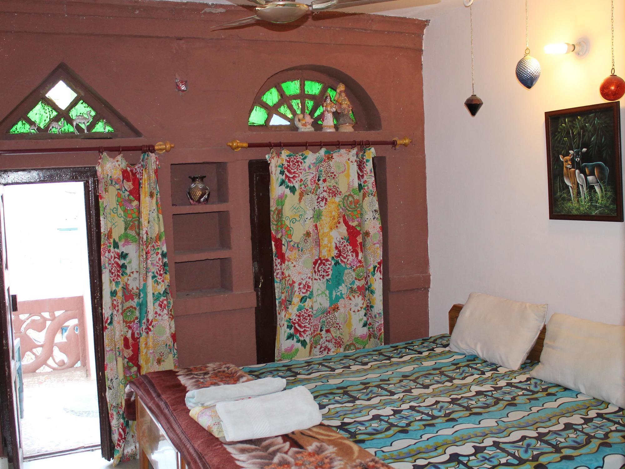 Kesar Heritage Guest House จ๊อดปูร์ ภายนอก รูปภาพ