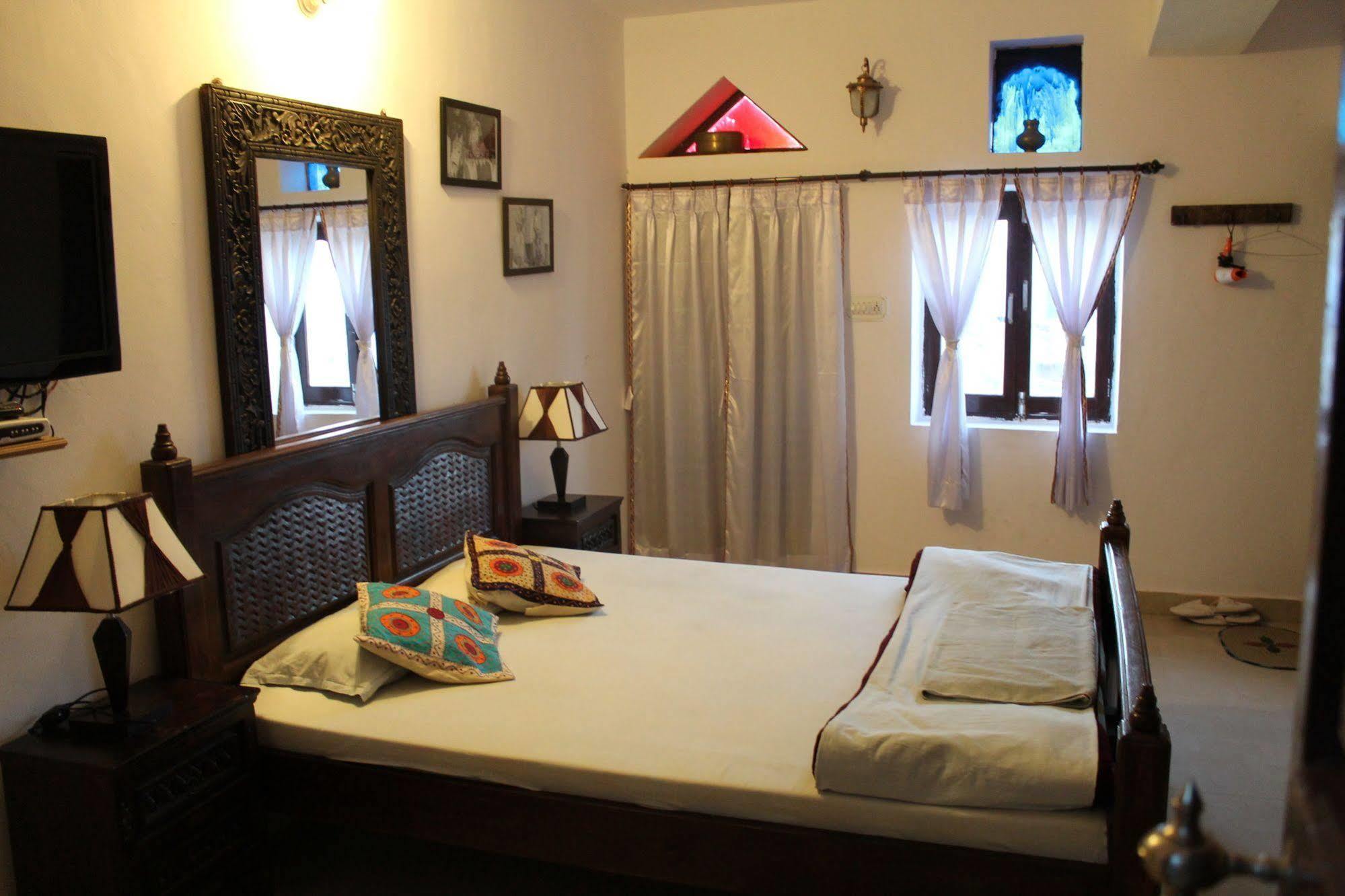 Kesar Heritage Guest House จ๊อดปูร์ ภายนอก รูปภาพ