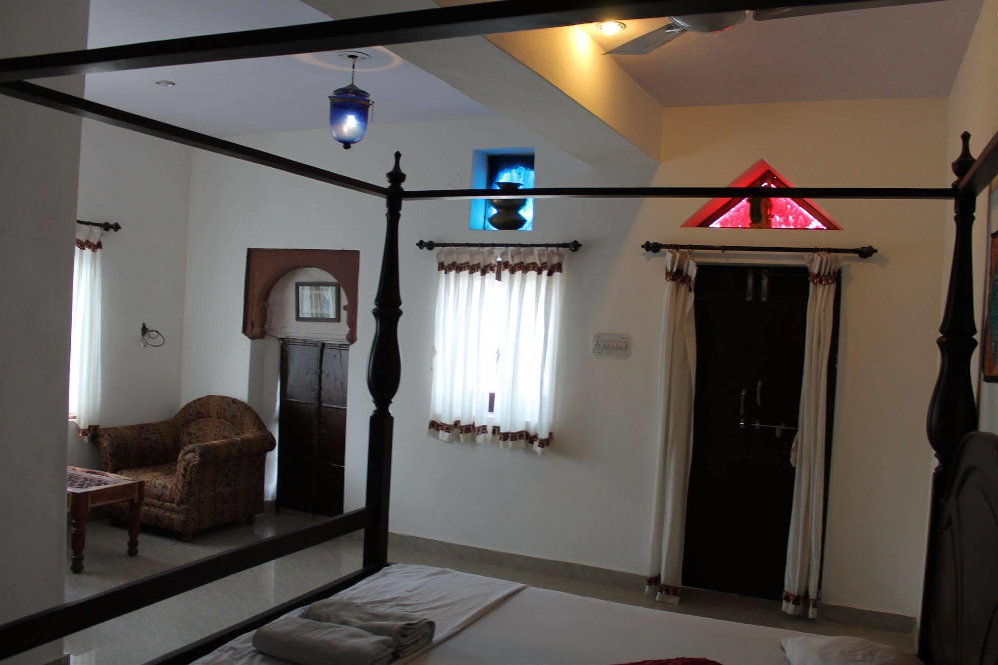 Kesar Heritage Guest House จ๊อดปูร์ ภายนอก รูปภาพ